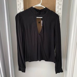 3/$30 Peek a boo blouse